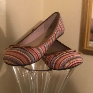 American Eagle Size 12W cute striped shoes